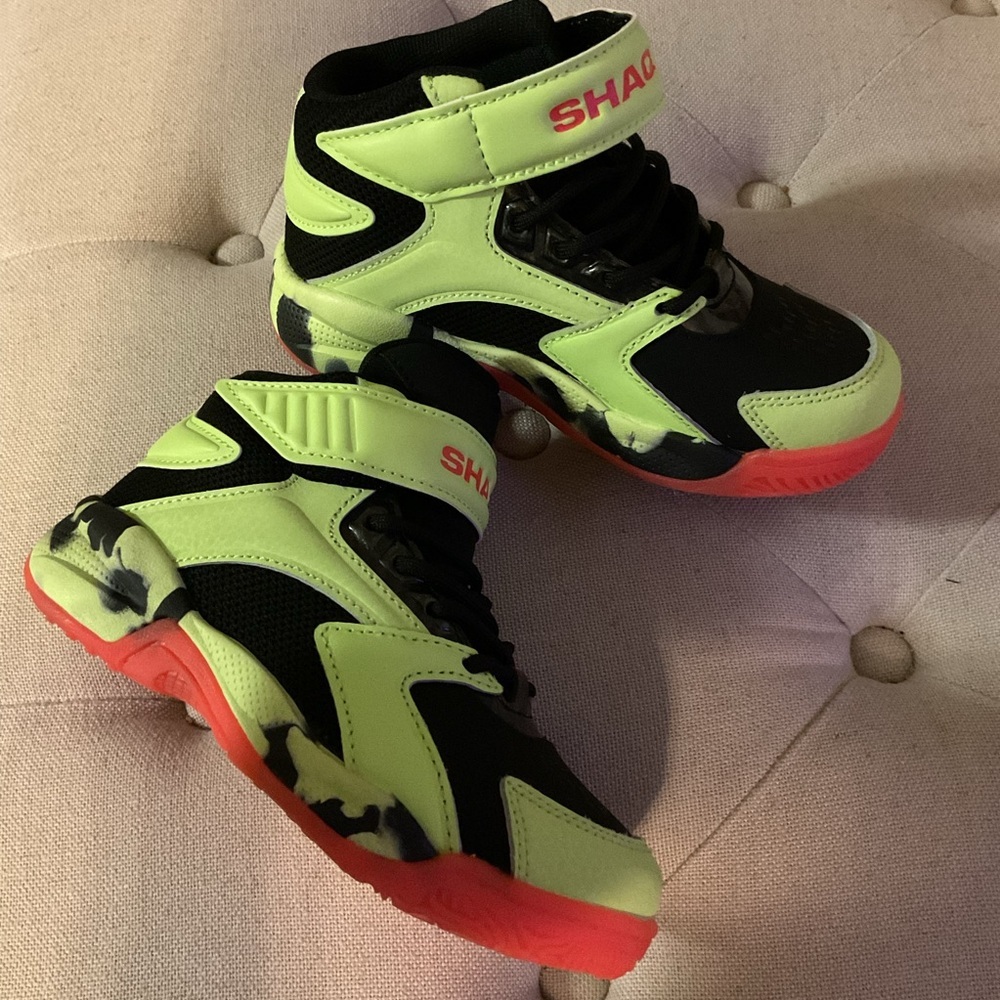 Boys' High-Top Basketball Sneakers - Neon Green/Black/Red. NEW. SIZE 11 - Picture 10 of 10